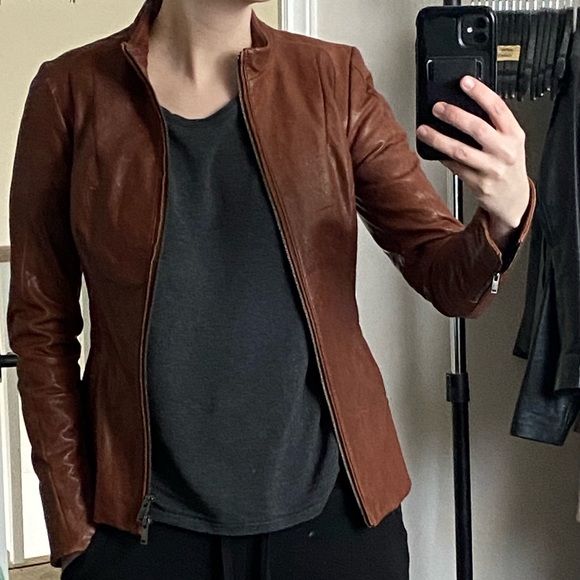 Danier brown leather jacket - Picture 8 of 8